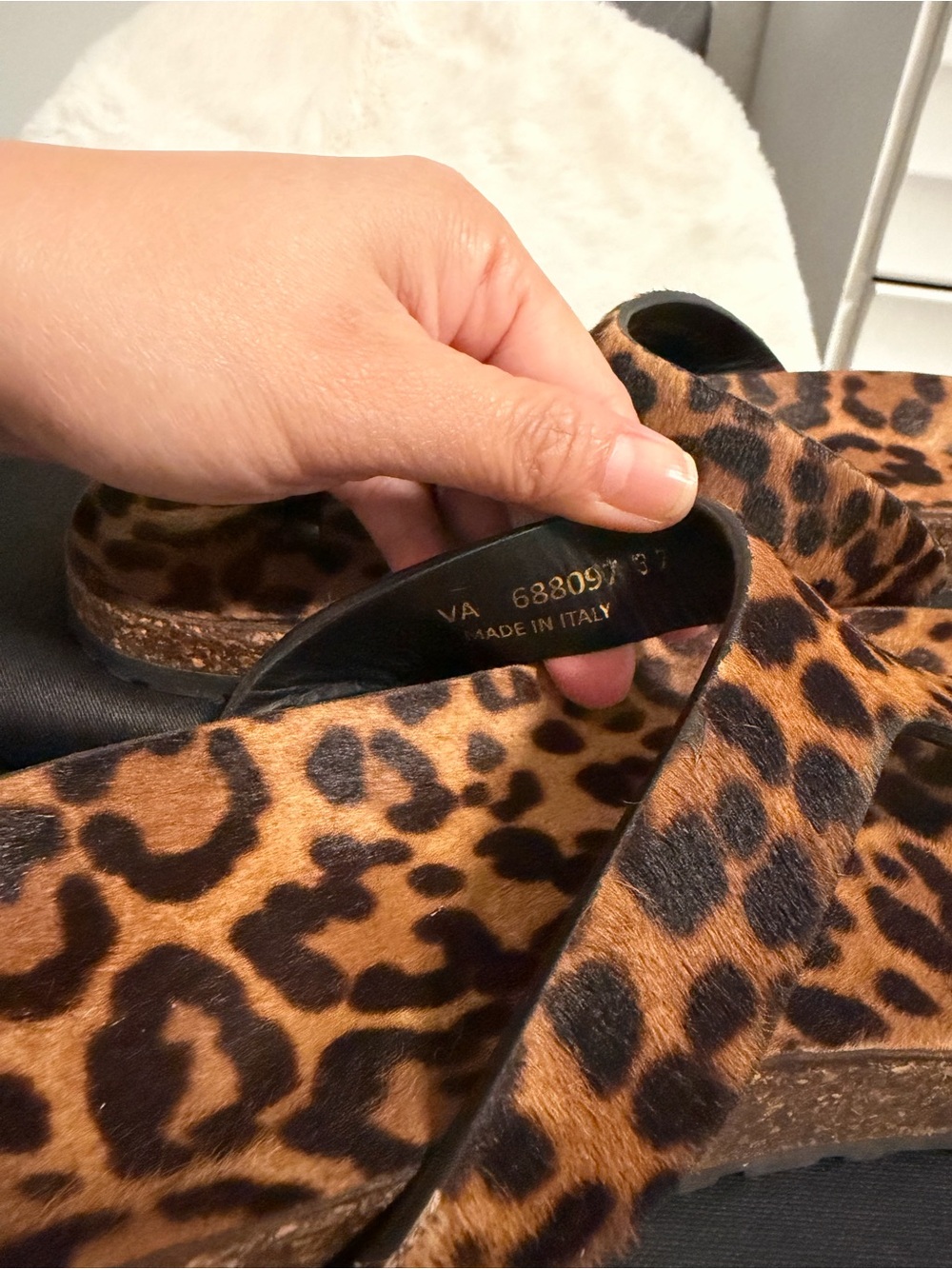 Yves Saint Laurent Animal print sandal - Picture 7 of 10
